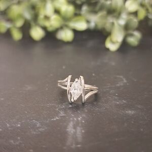 Elegant Silver Women's Ring